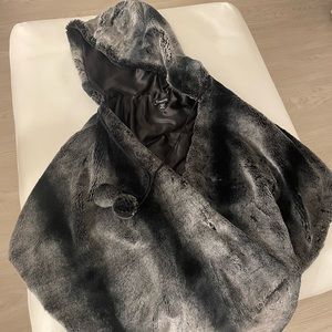 Bebe poncho
